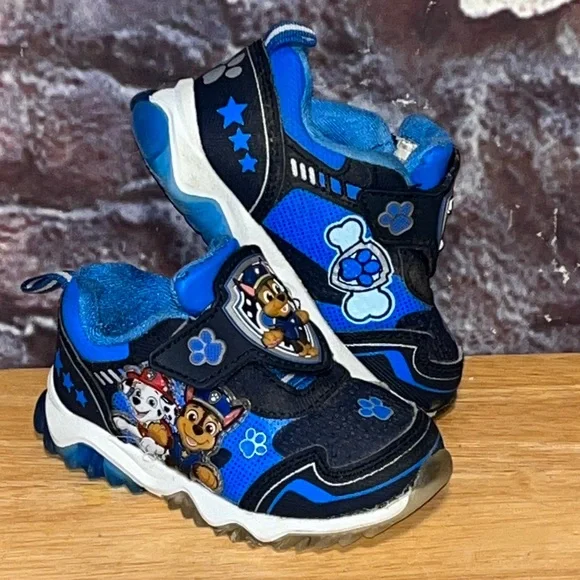 Nickelodeon Boys Paw Patrol Light Up Sneakers Toddler Size 7 - Picture 1 of 11